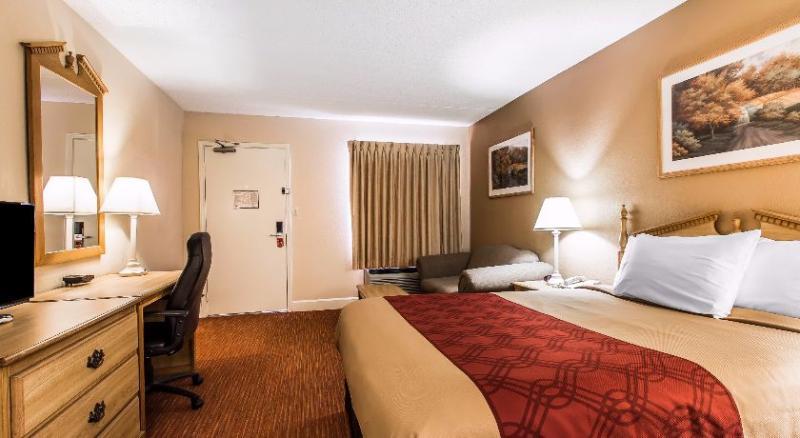 Econo Lodge Madison Exteriör bild
