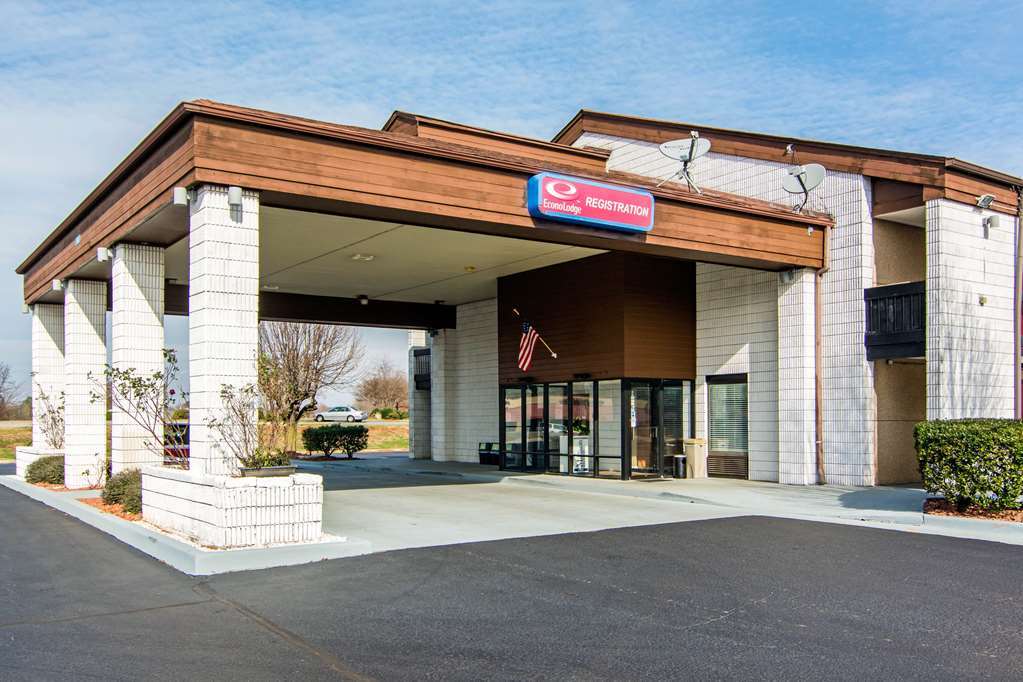 Econo Lodge Madison Exteriör bild